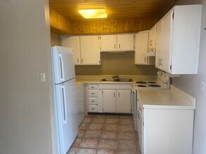 235-235 Crestone Ave in Colorado Springs, CO - Building Photo - Building Photo