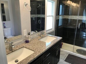 1652 N Gaylord St in Denver, CO - Building Photo - Building Photo