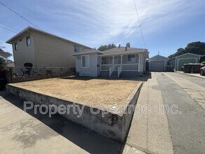 104 E 6th St in Antioch, CA - Building Photo - Building Photo