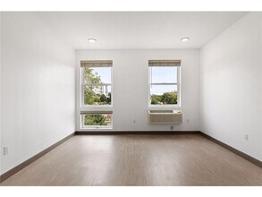 2810 Park Ave-Unit -205 in Minneapolis, MN - Building Photo - Building Photo