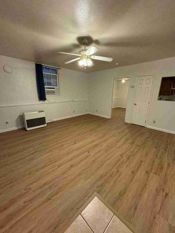 30776 Crag View Dr in Dunsmuir, CA - Foto de edificio - Building Photo