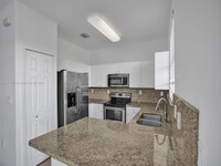 8164 NW 108th Pl in Doral, FL - Building Photo - Building Photo