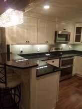 1 Silvestri Cir, Unit 16 in Derry, NH - Foto de edificio - Building Photo