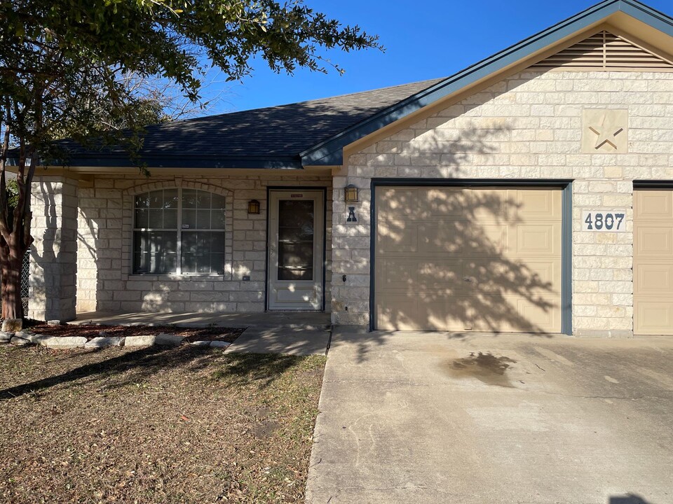 4807 John David Dr in Killeen, TX - Building Photo