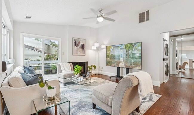 property at 1904 Villaridge Dr