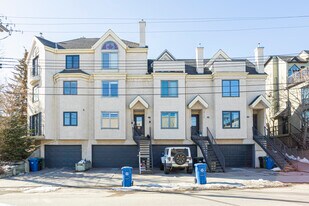 2307 14 St SW in Calgary, AB - Building Photo
