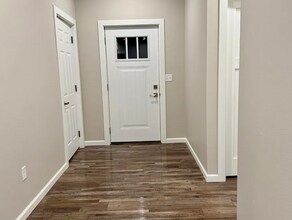 1120/1122 Carl Rd in Mitchell, SD - Building Photo - Building Photo