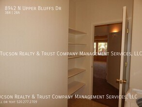 8942 N Upper Bluffs Dr in Tucson, AZ - Building Photo - Building Photo