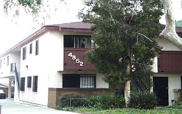 4852 Elmwood Ave in Los Angeles, CA - Building Photo - Building Photo