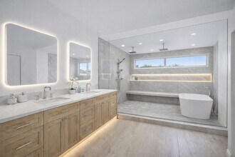 885 Nafa Dr in Boca Raton, FL - Building Photo - Building Photo