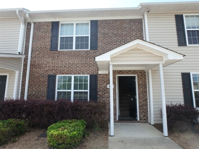 43 Wolf Creek Ln