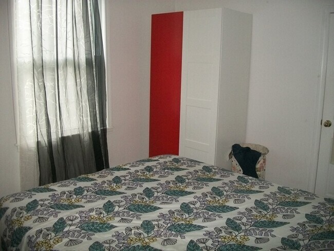 34 Magazine St, Unit #1 in Cambridge, MA - Building Photo - Building Photo