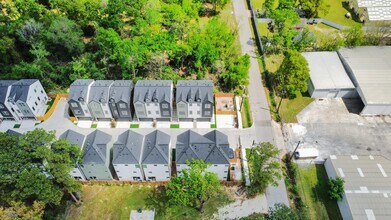 5304 Kindred Gdn Ln in Houston, TX - Building Photo - Building Photo