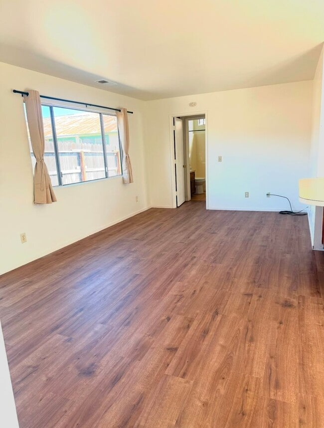 534 Central in Buellton, CA - Building Photo - Building Photo