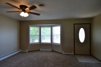 715 Erin Pl, Unit 715 Erin Place in Kirksville, MO - Foto de edificio - Building Photo