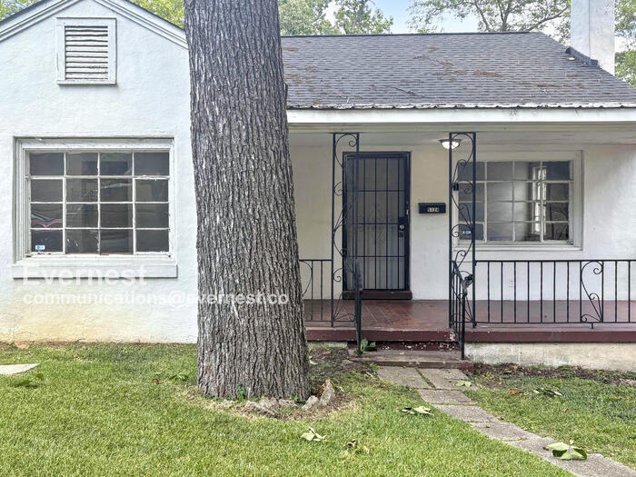 5124 Holly Ct in Fairfield, AL - Foto de edificio