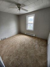 4 S Farquhar St in Union Bridge, MD - Building Photo - Building Photo