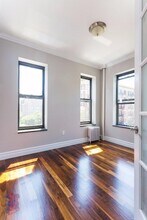 1590 Lexington Ave, Unit 12 in New York, NY - Foto de edificio - Building Photo