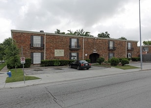 Le Sajon Apartments in Houston, TX - Foto de edificio - Building Photo
