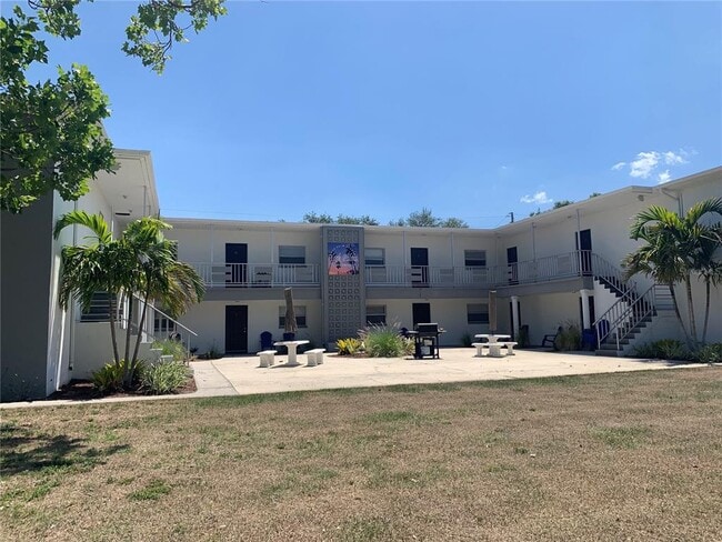 property at 426 Palm Ave N