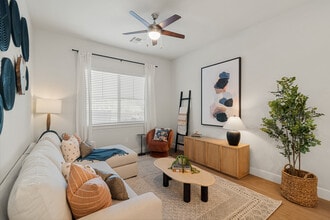 Cadia Queen Creek in Queen Creek, AZ - Foto de edificio - Building Photo