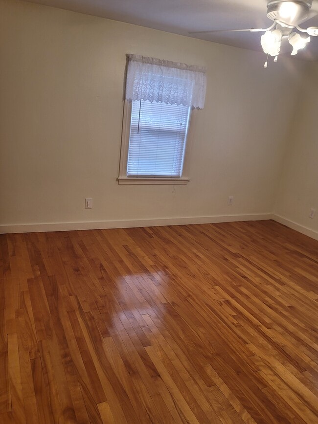 129 Uncatena Ave, Unit 129 Uncatena Ave. in Worcester, MA - Foto de edificio - Building Photo
