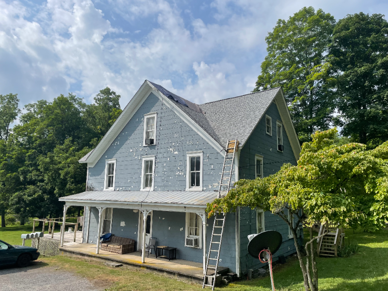 18086 Seneca Trail in Marlinton, WV - Foto de edificio