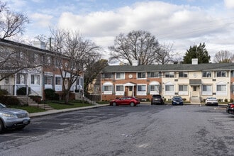 The Oaks in Laurel, MD - Building Photo - Building Photo