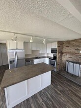 175 Main St in Niantic, CT - Building Photo - Building Photo