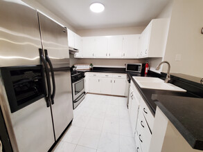 Room in House on Henslowe Dr in Raleigh, NC - Building Photo - Building Photo