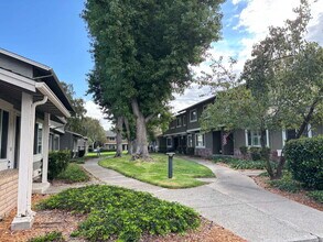 111 Lawnview Cir in Danville, CA - Building Photo - Building Photo