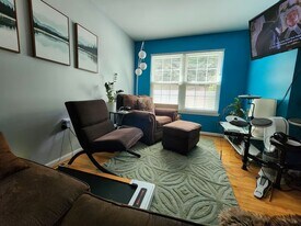 3922 Marquis Pl, Unit Upstairs and Main Floor - Furnished + Office in Woodbridge, VA - Building Photo