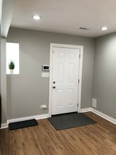 9425 S Indiana Ave in Chicago, IL - Building Photo - Building Photo