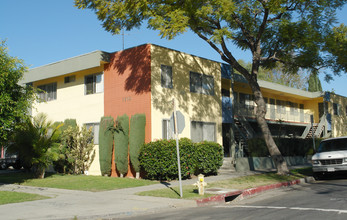 1505 Myra Ave in Los Angeles, CA - Building Photo - Building Photo