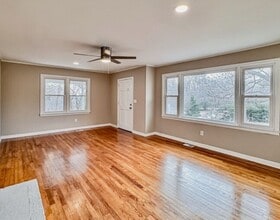 7 Perry St in Liberty, SC - Building Photo - Building Photo