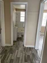 232 Chelsea St, Unit B1 in Jacksonville, FL - Foto de edificio - Building Photo
