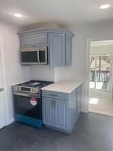 81 Carroll St in Poughkeepsie, NY - Building Photo - Building Photo
