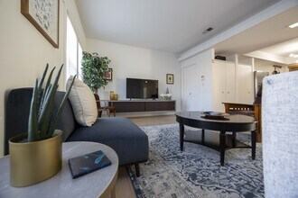 2472 Overlook Rd in Cleveland Heights, OH - Building Photo - Building Photo