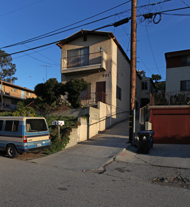 721-723 Bernard St in Los Angeles, CA - Foto de edificio - Building Photo