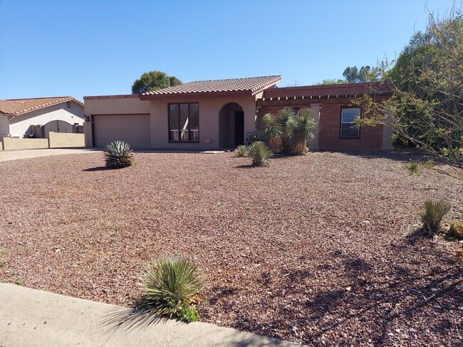 2604 Inverrary Dr in Sierra Vista, AZ - Building Photo - Building Photo