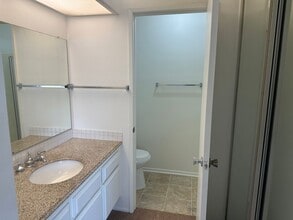 27808 Caraway Ln in Santa Clarita, CA - Building Photo - Building Photo