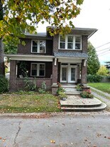 208 Orchard Pl in Edgeworth, PA - Building Photo