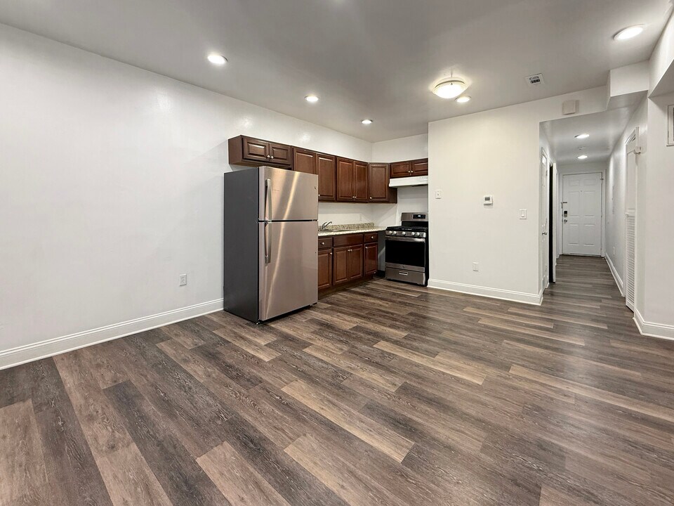 1652 W Virginia Ave NE, Unit Unit 2 in Washington, DC - Foto de edificio