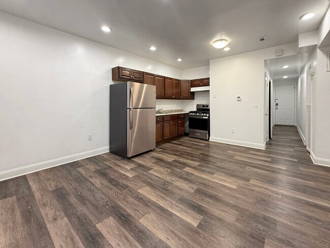 1652 W Virginia Ave NE, Unit 2
