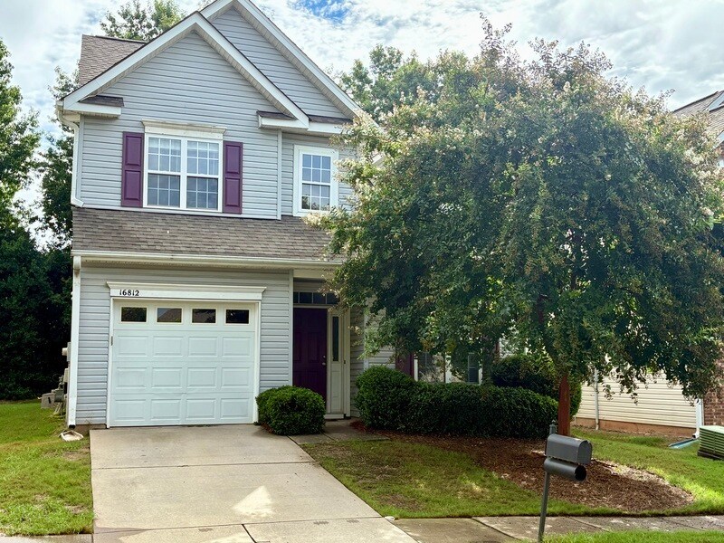 16812 Kettlewell Ln in Charlotte, NC - Foto de edificio