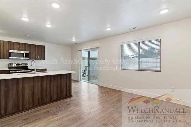 1177 Shady Brook Ln S in West Haven, UT - Building Photo - Building Photo