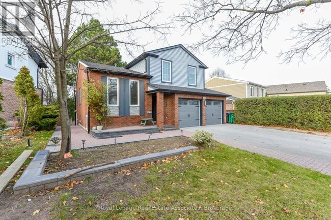 3162 Folkway Dr in Mississauga, ON - Building Photo - Building Photo