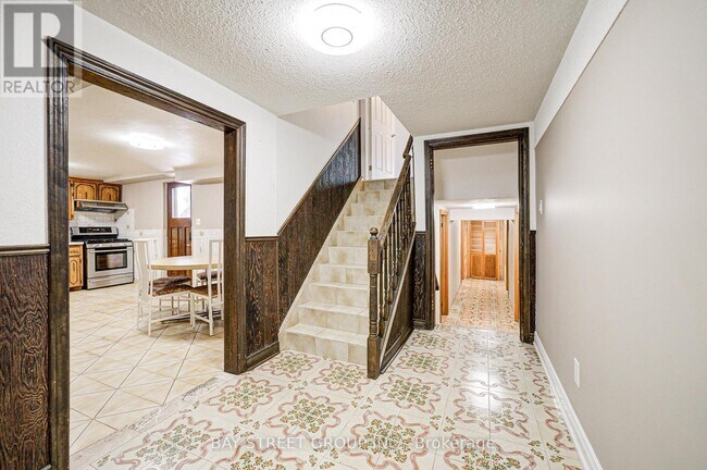 38 Leafield Dr in Toronto, ON - Building Photo - Building Photo
