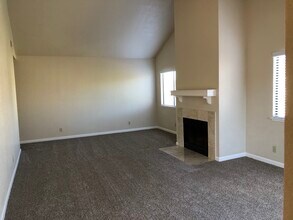 2698 Westberry Dr in Santa Rosa, CA - Building Photo - Building Photo