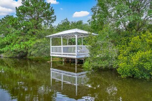 King George Apartments